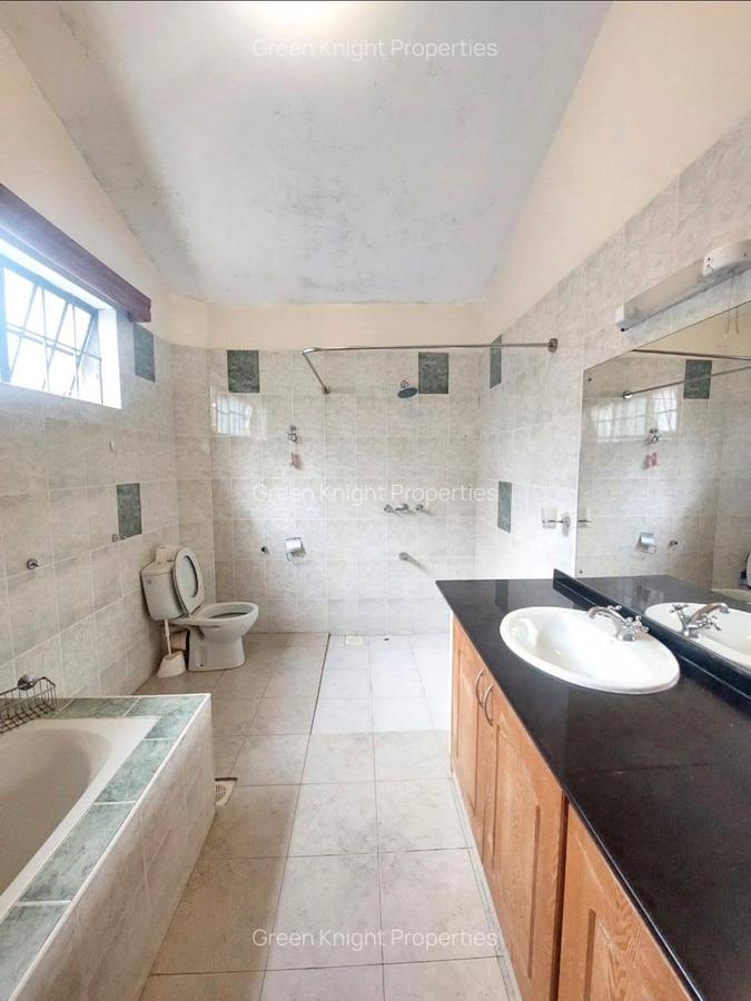 4 Bed Townhouse with En Suite in Kilimani - 7