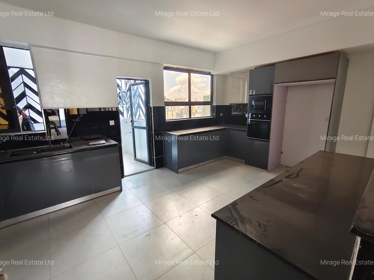 5 Bed Apartment with Staff Quarters in Parklands - 3