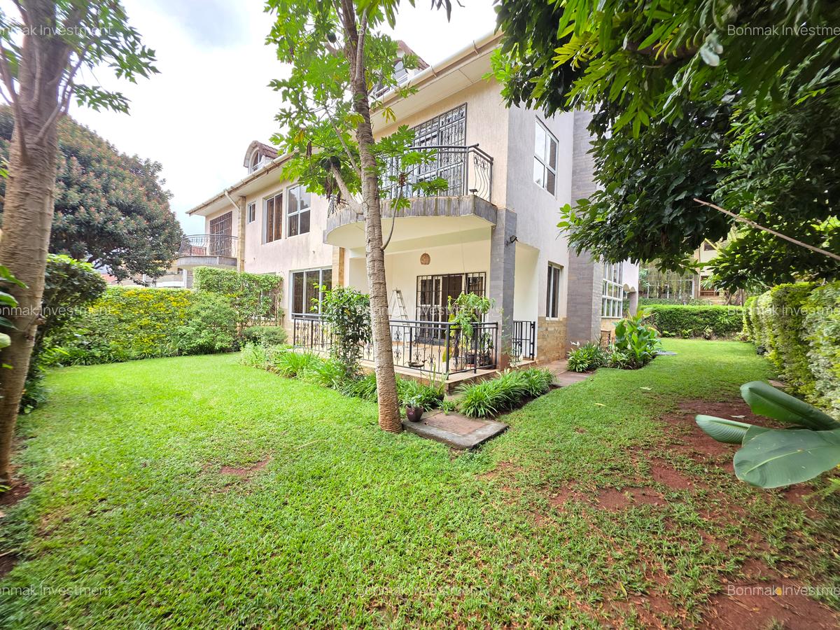 4 Bed Townhouse with En Suite at Kyuna - 2