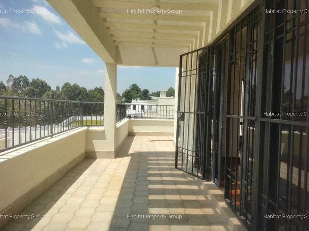 6 Bed Townhouse with En Suite in Loresho - 17