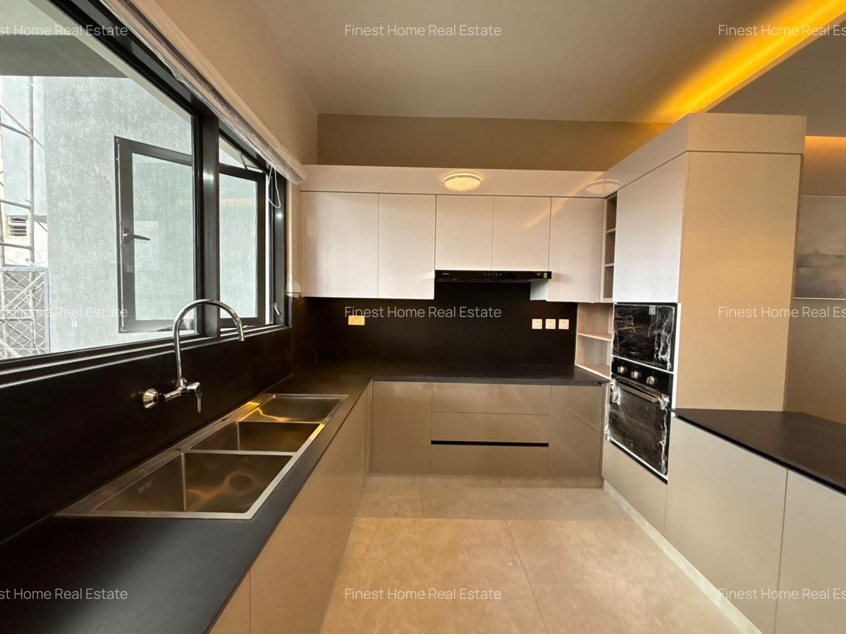 4 Bed Townhouse with En Suite at Langata Road - 6