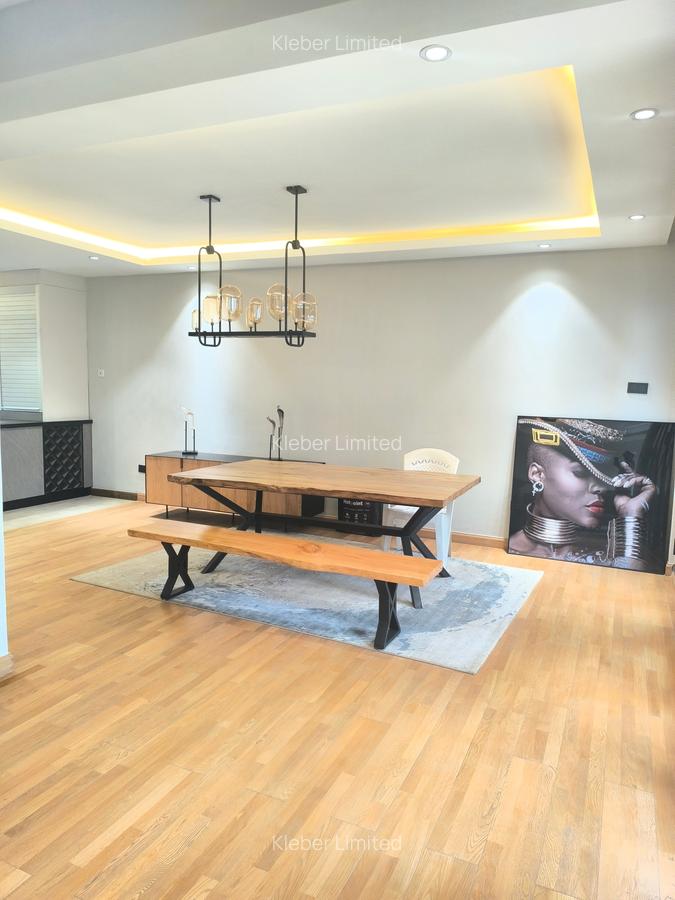 4 Bed Villa with En Suite in Lavington - 3