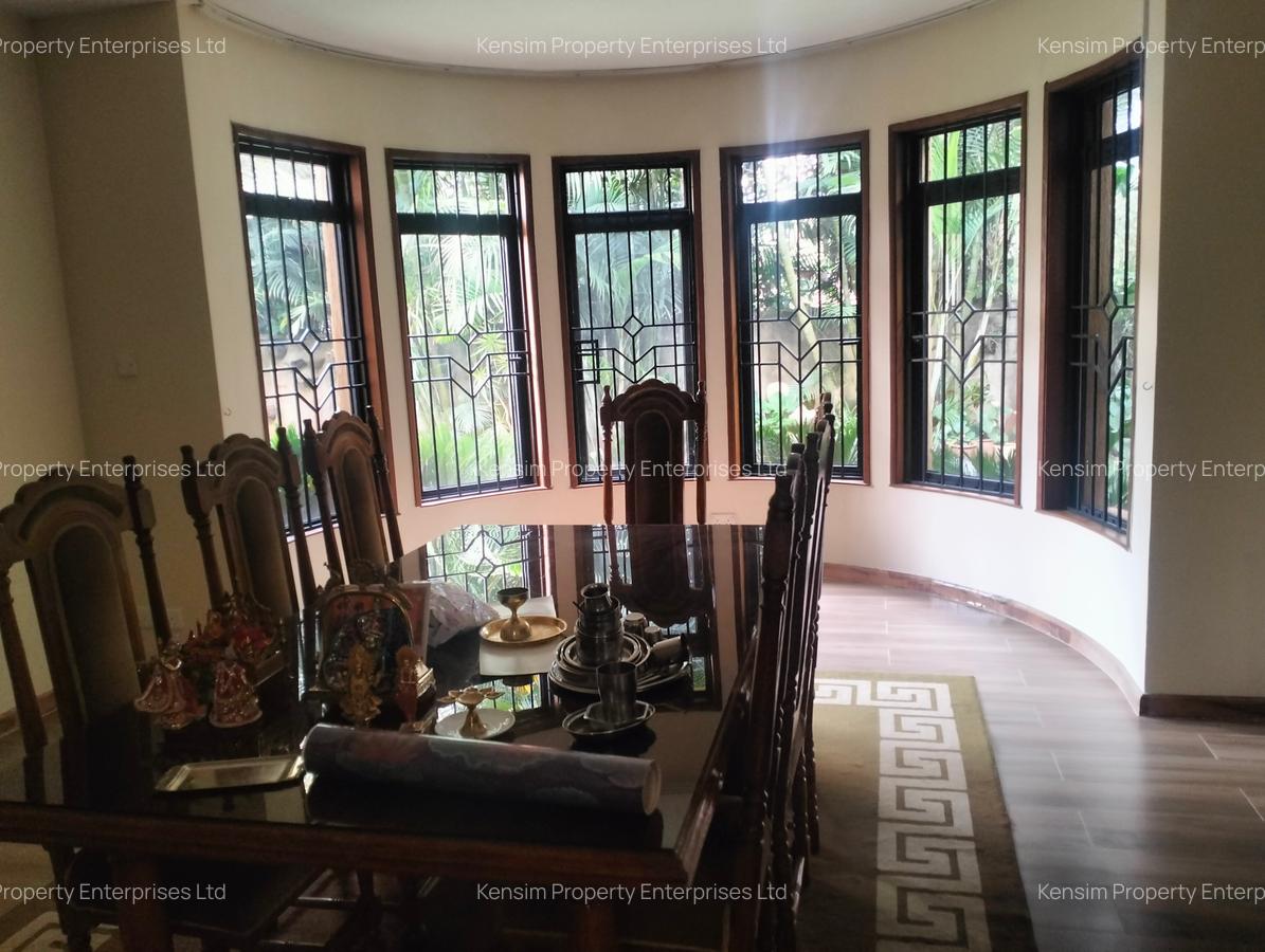 5 Bed Townhouse with En Suite in Kyuna - 8