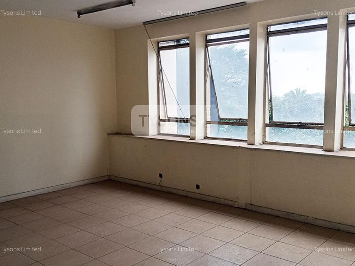 Office with Backup Generator in Nairobi CBD - 3