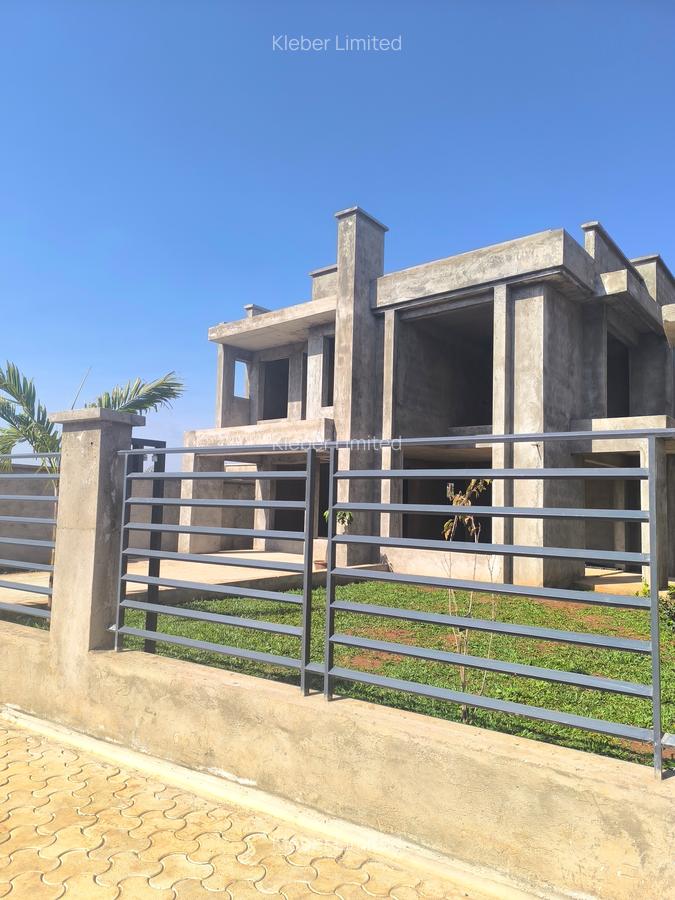 4 Bed House with En Suite at Muhuri Road - 2