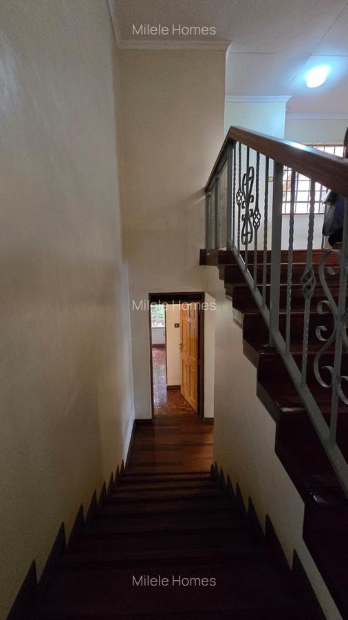 4 Bed Townhouse with En Suite at Migori Road - 12