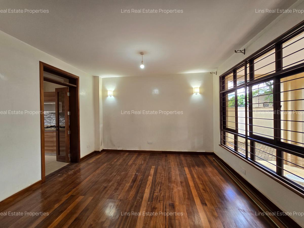 5 Bed Townhouse with En Suite in Lavington - 5