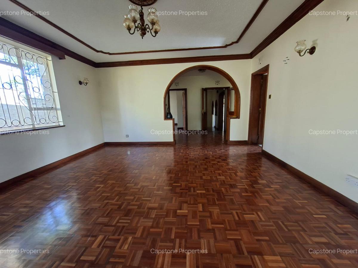 4 Bed House with En Suite in Gigiri - 14