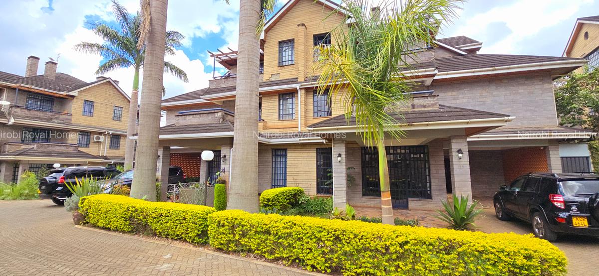 5 Bed Townhouse with En Suite at Convent Drive - 5
