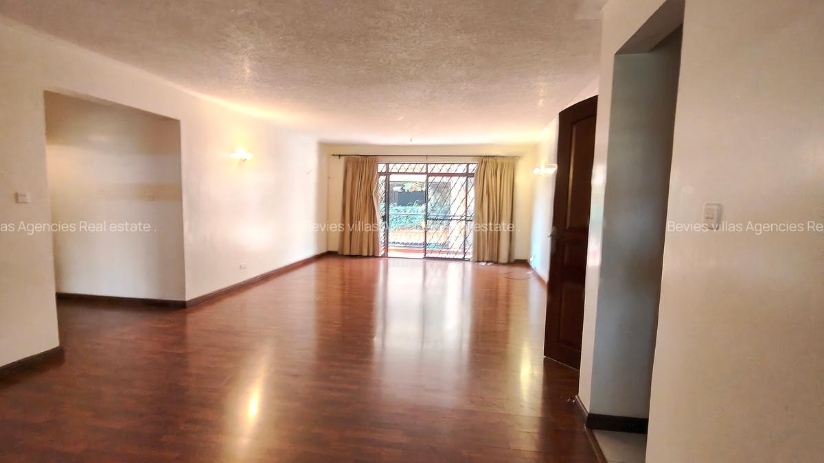 3 Bed Apartment with En Suite at Brook Side - 8