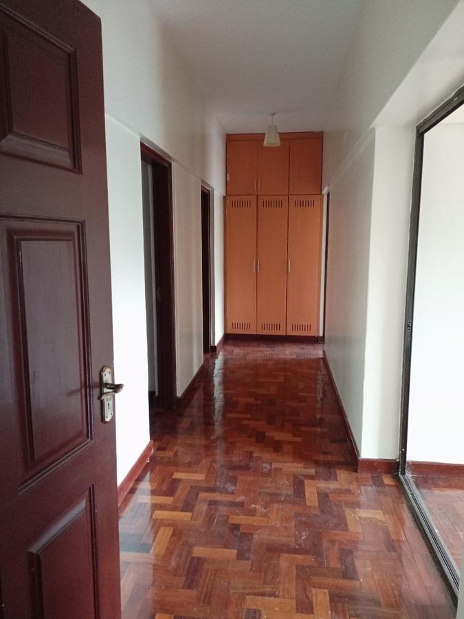 3 Bed Apartment with En Suite in Westlands Area - 13