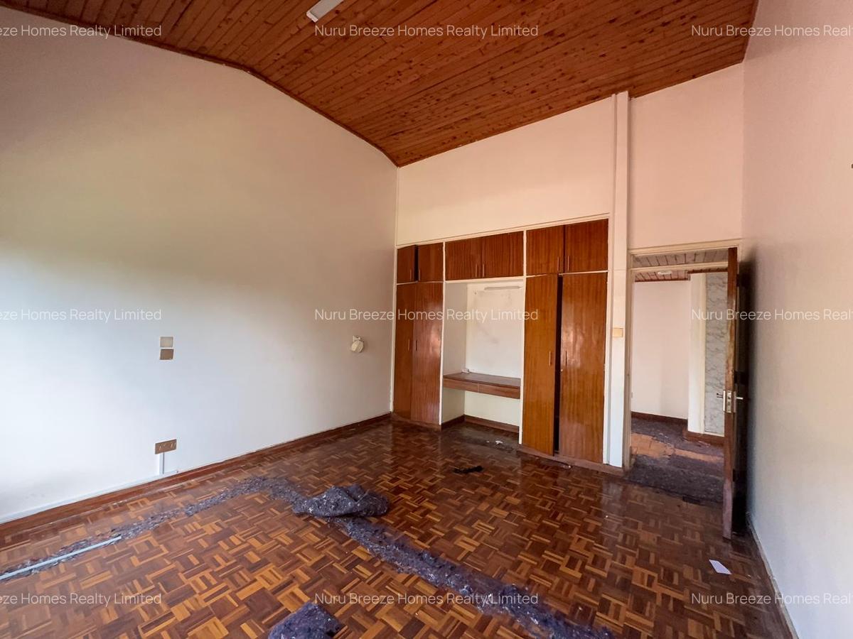 5 Bed House with En Suite in Gigiri - 13