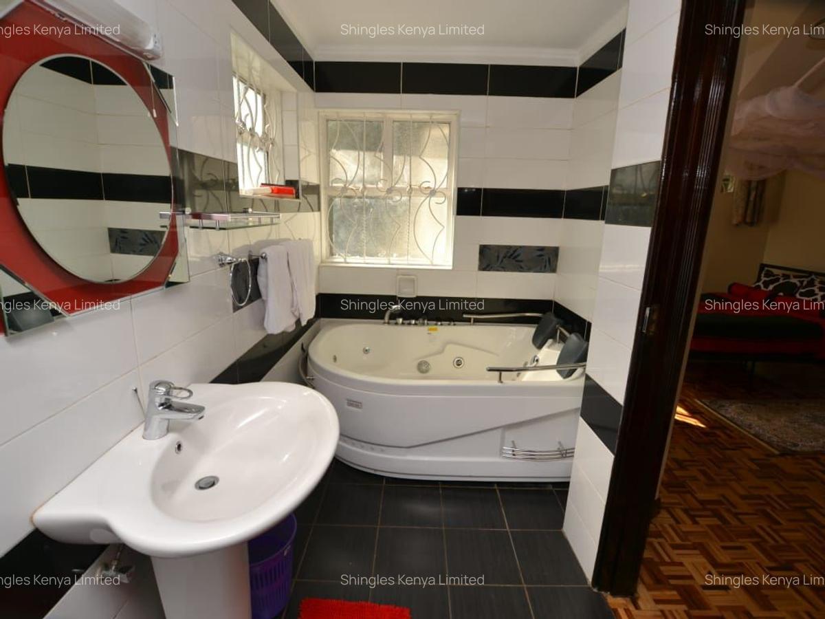 2 Bed House with En Suite at Off James Gichuru Rd - 13