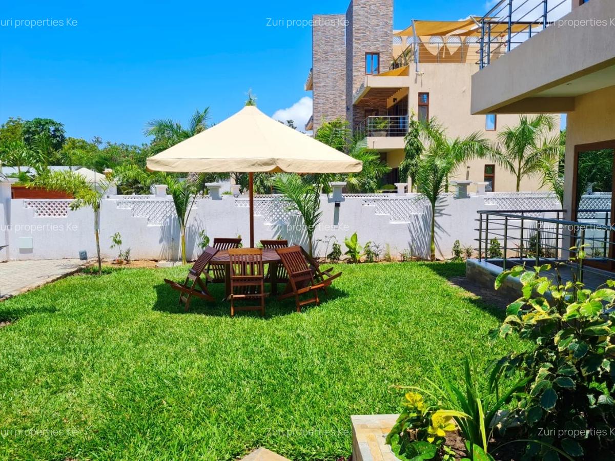 5 Bed House with En Suite at Diani - 7