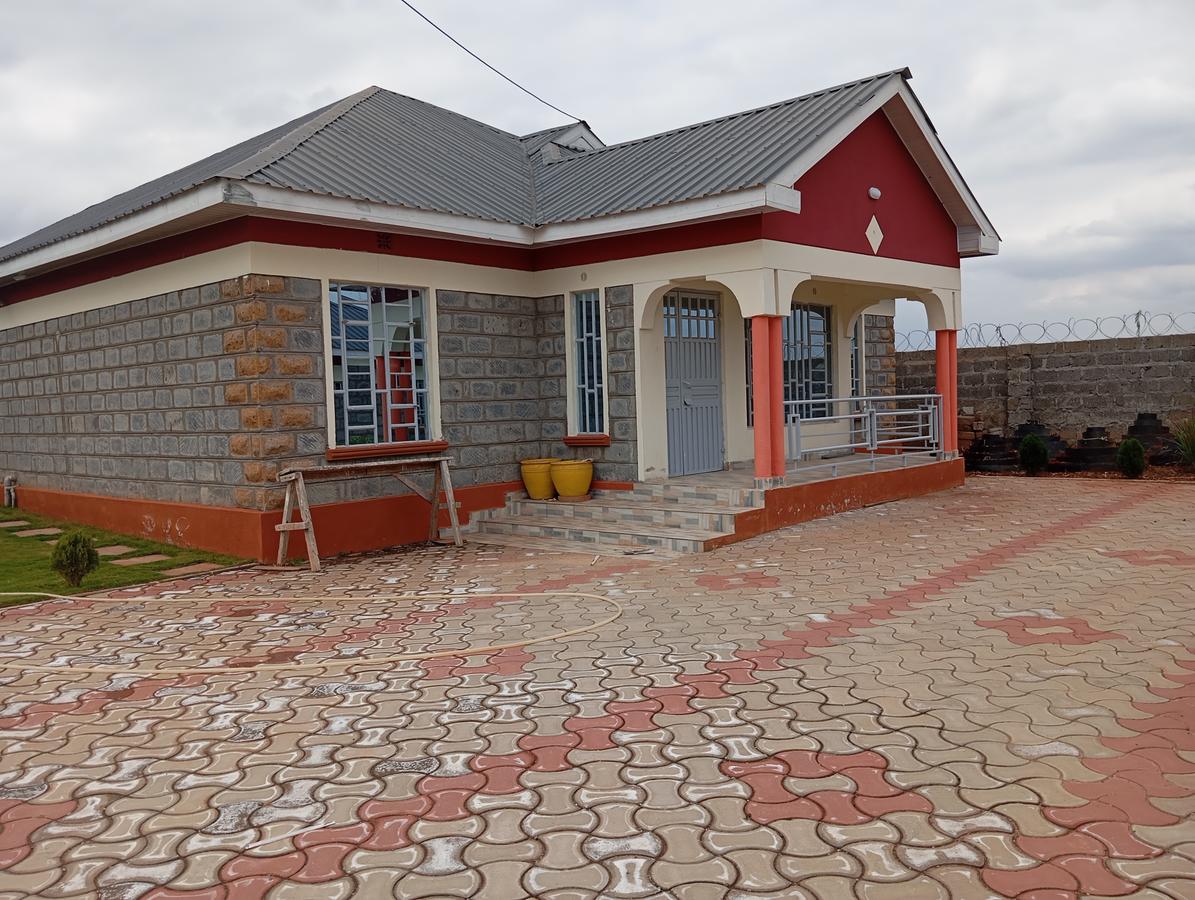 3 Bed House with En Suite in Kitengela - 1