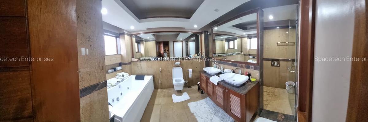 6 Bed Townhouse with En Suite in Lavington - 15