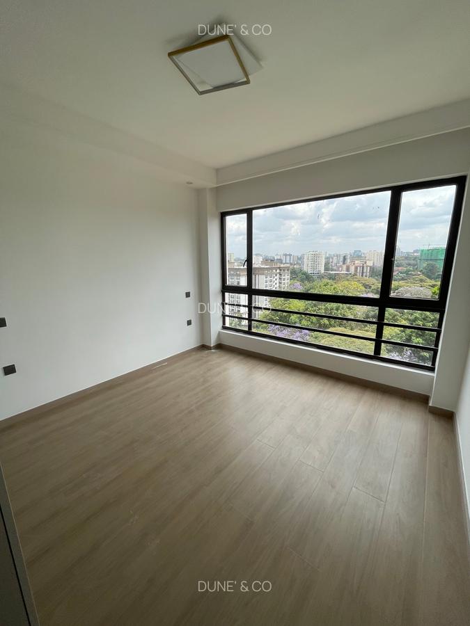 2 Bed Apartment with En Suite in Riverside - 18