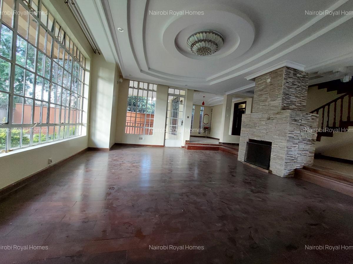 5 Bed Townhouse with En Suite at Convent Drive - 16