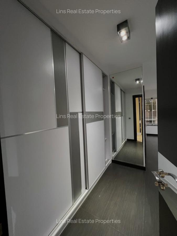 3 Bed Apartment with En Suite in Riverside - 8