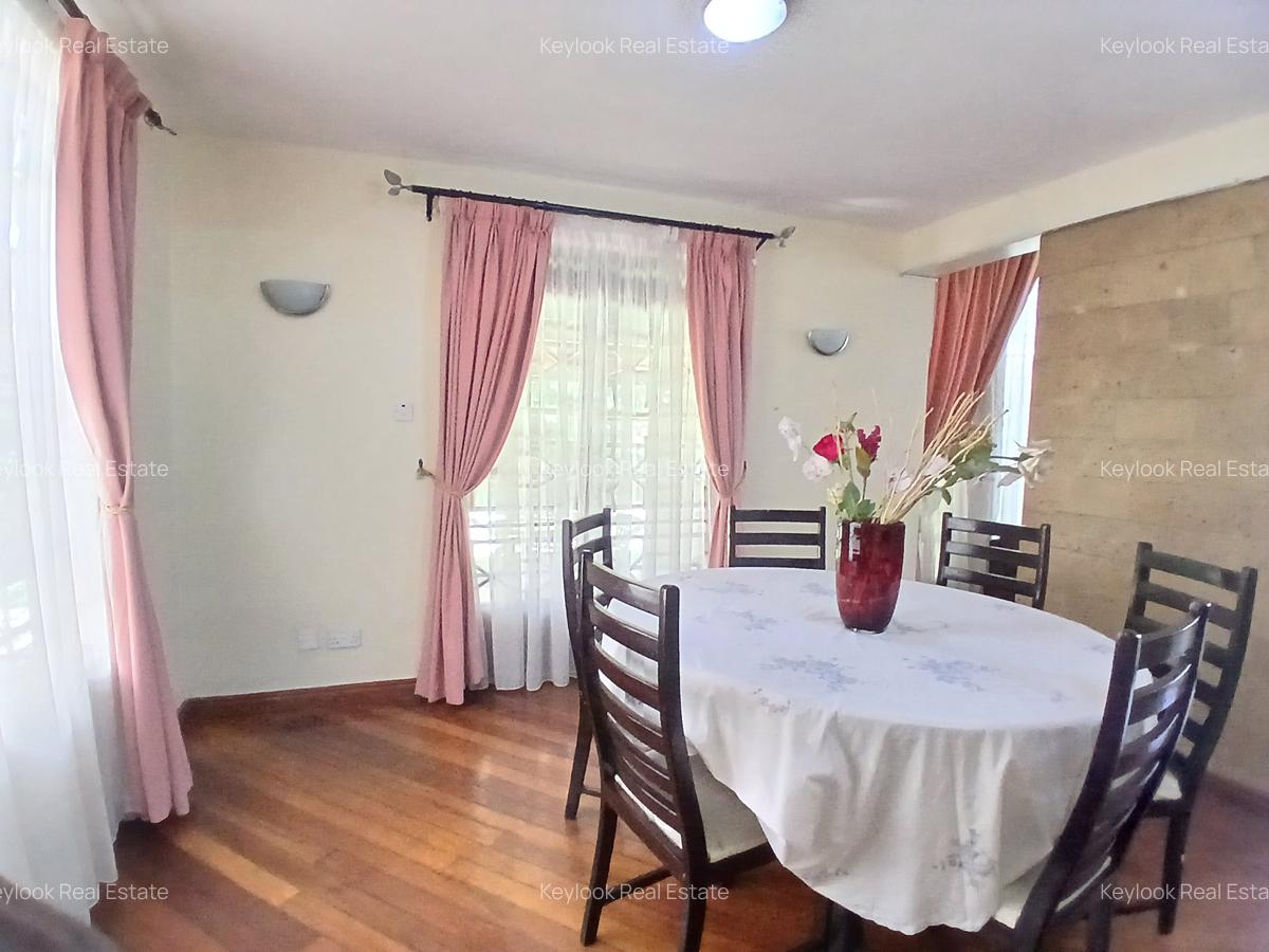 5 Bed Townhouse with En Suite at Lavington - 16