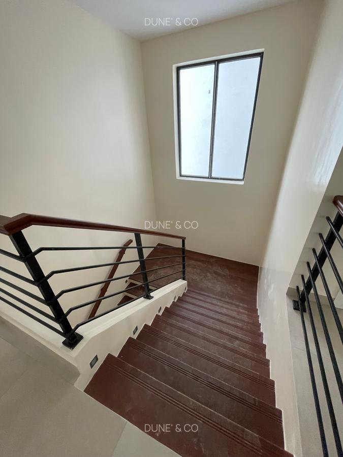 4 Bed Apartment with En Suite in Westlands Area - 11