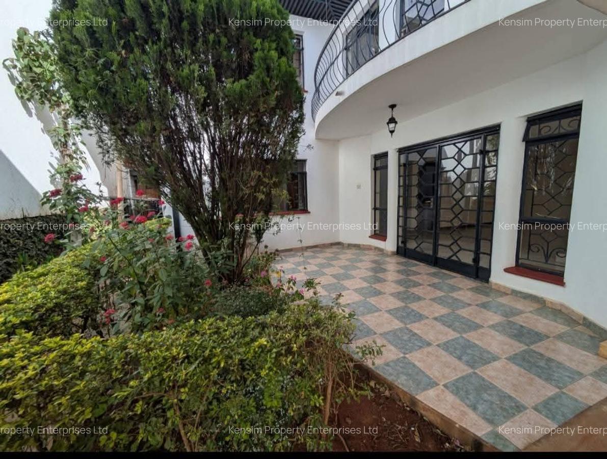 4 Bed Townhouse with En Suite in Spring Valley - 8