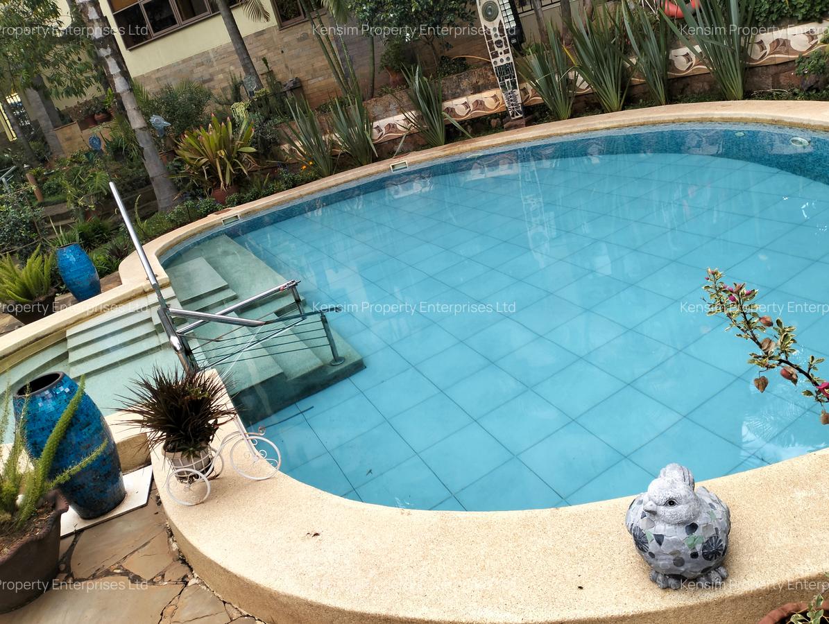 5 Bed Townhouse with En Suite in Spring Valley - 20