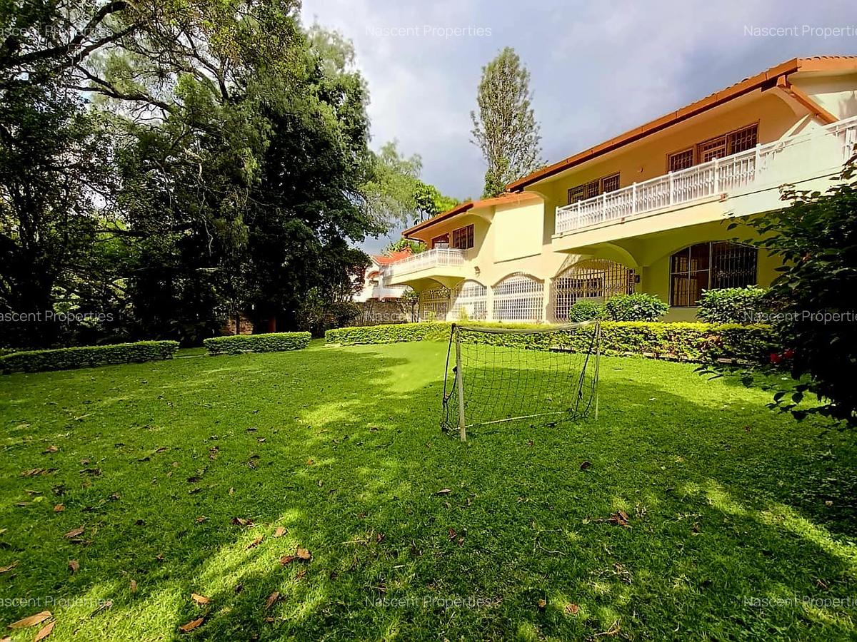 6 Bed House with En Suite in Nyari - 20