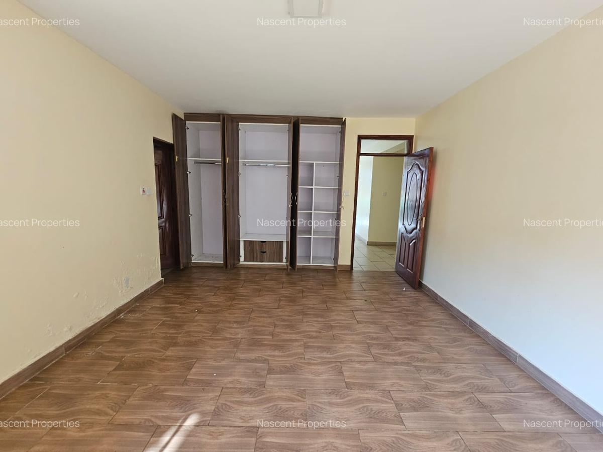 5 Bed Townhouse with En Suite in Kyuna - 9