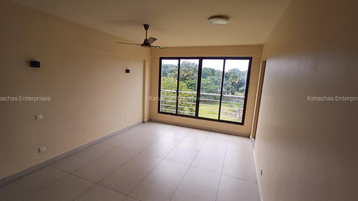 4 Bed Apartment with En Suite at Moyne Drive - 9