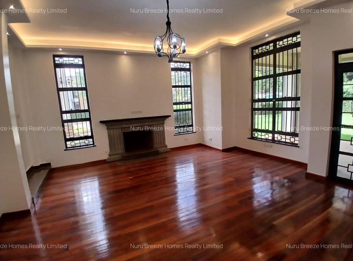 4 Bed Townhouse with En Suite in Karen - 2