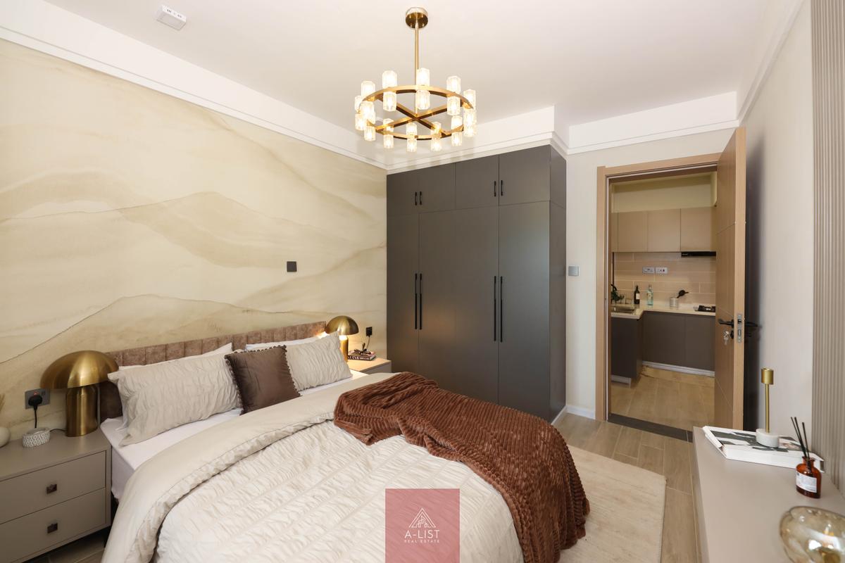 1 Bed Apartment with En Suite at Hatheru Road - 5