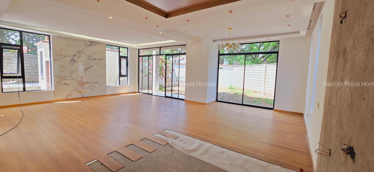 5 Bed Townhouse with En Suite at Lavington Green - 4