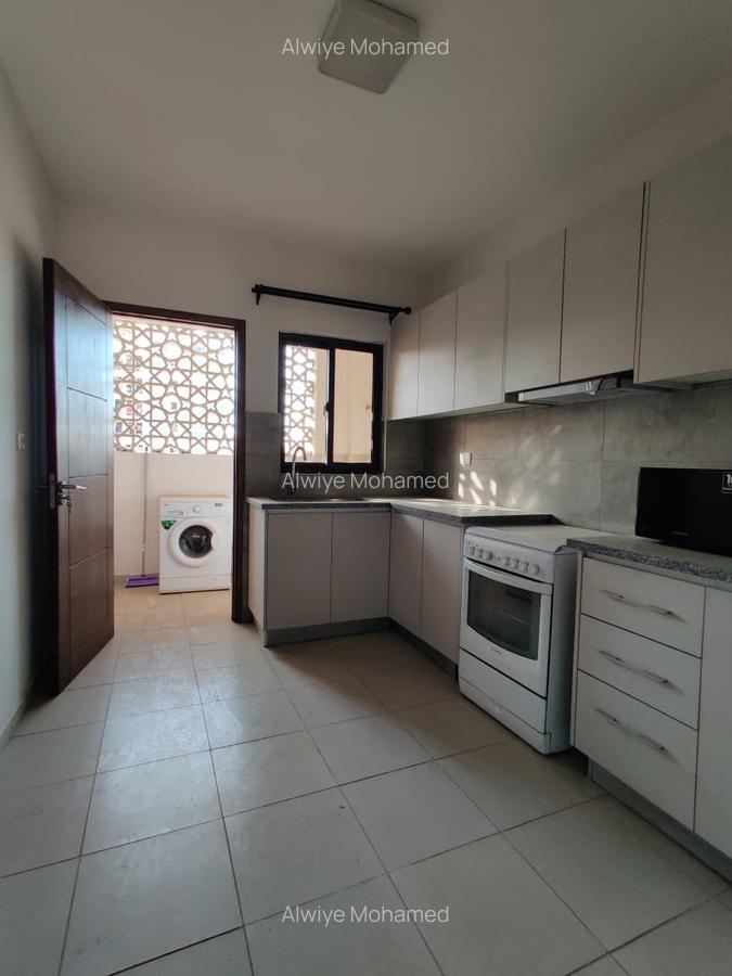 3 Bed Apartment with En Suite at Uchumi Rd - 9