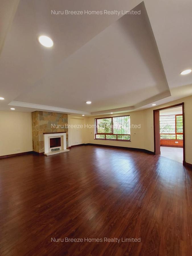 5 Bed Townhouse with En Suite in Spring Valley - 7