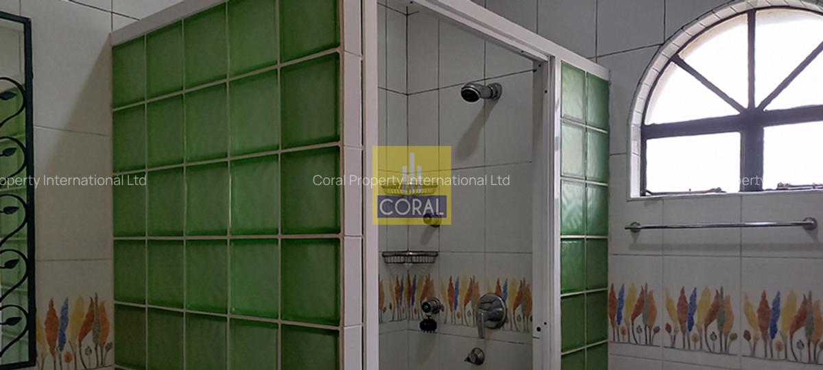 5 Bed House in Runda - 18