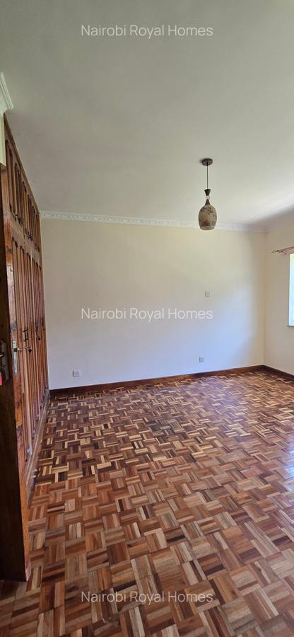 6 Bed House with En Suite at Loresho Road - 16