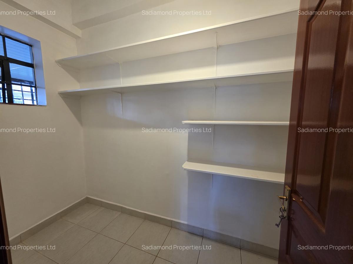 4 Bed Townhouse with En Suite in Kitisuru - 4