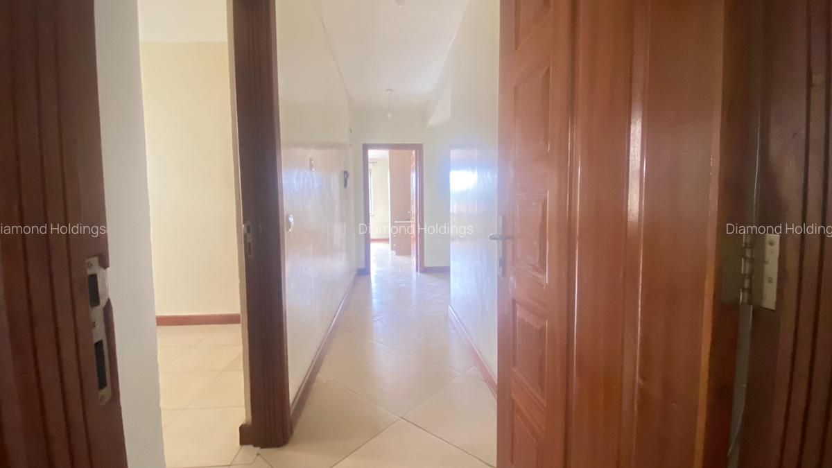 4 Bed Apartment with En Suite at Parklands - 6