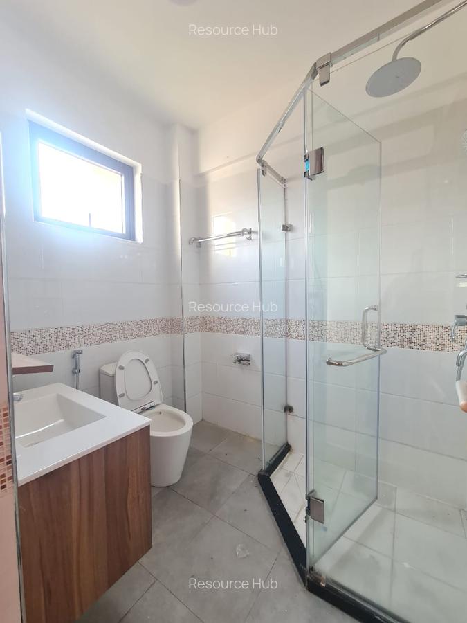 2 Bed Apartment with En Suite at Off Denis Pritt - 10