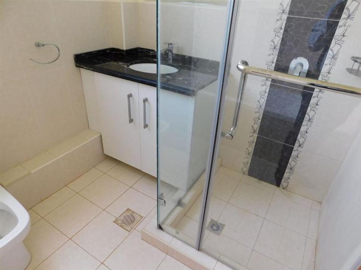 4 Bed House with En Suite in Kiambu Road - 13