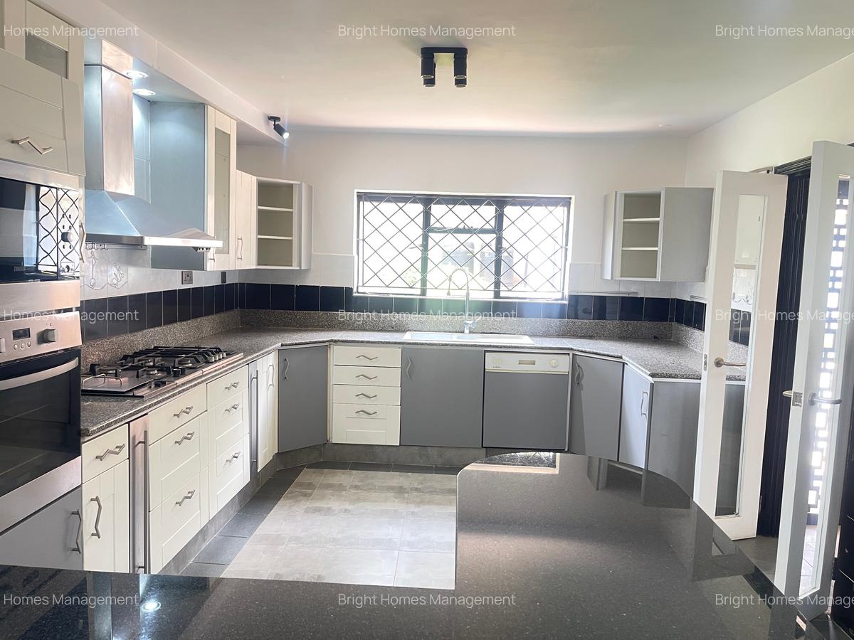 4 Bed Villa with En Suite in Runda - 7