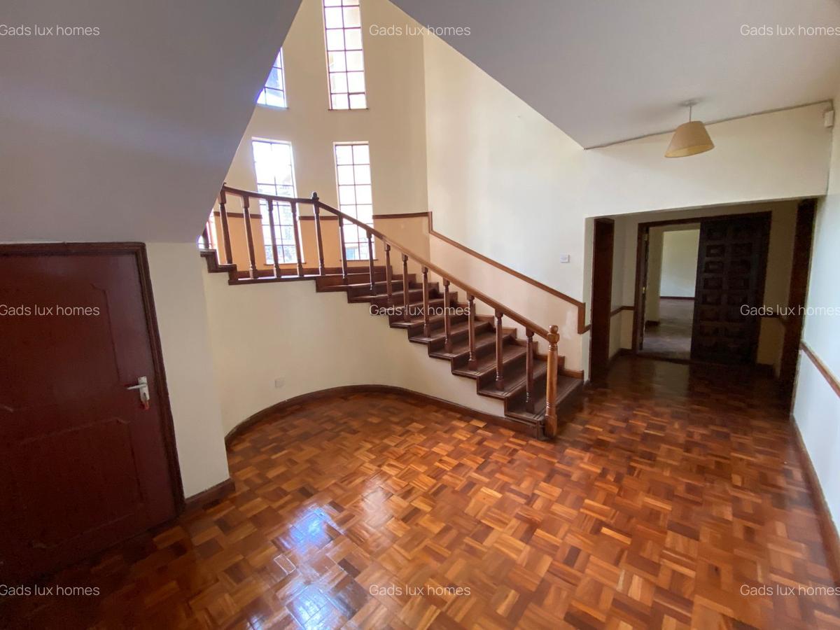 5 Bed Villa with En Suite at Runda - 10