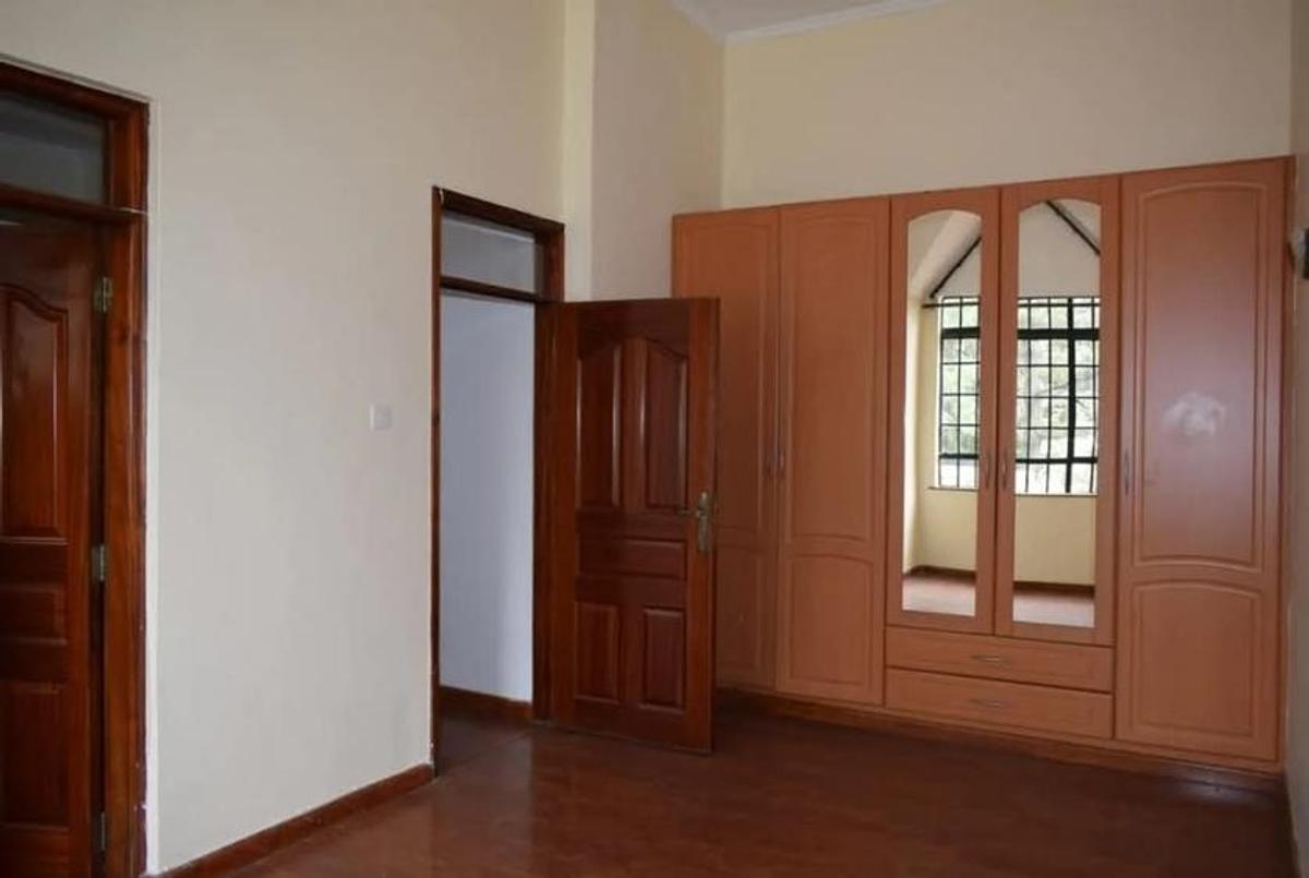 5 Bed Townhouse with En Suite in Lavington - 6