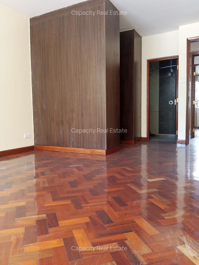 3 Bed Apartment with En Suite in Parklands - 9