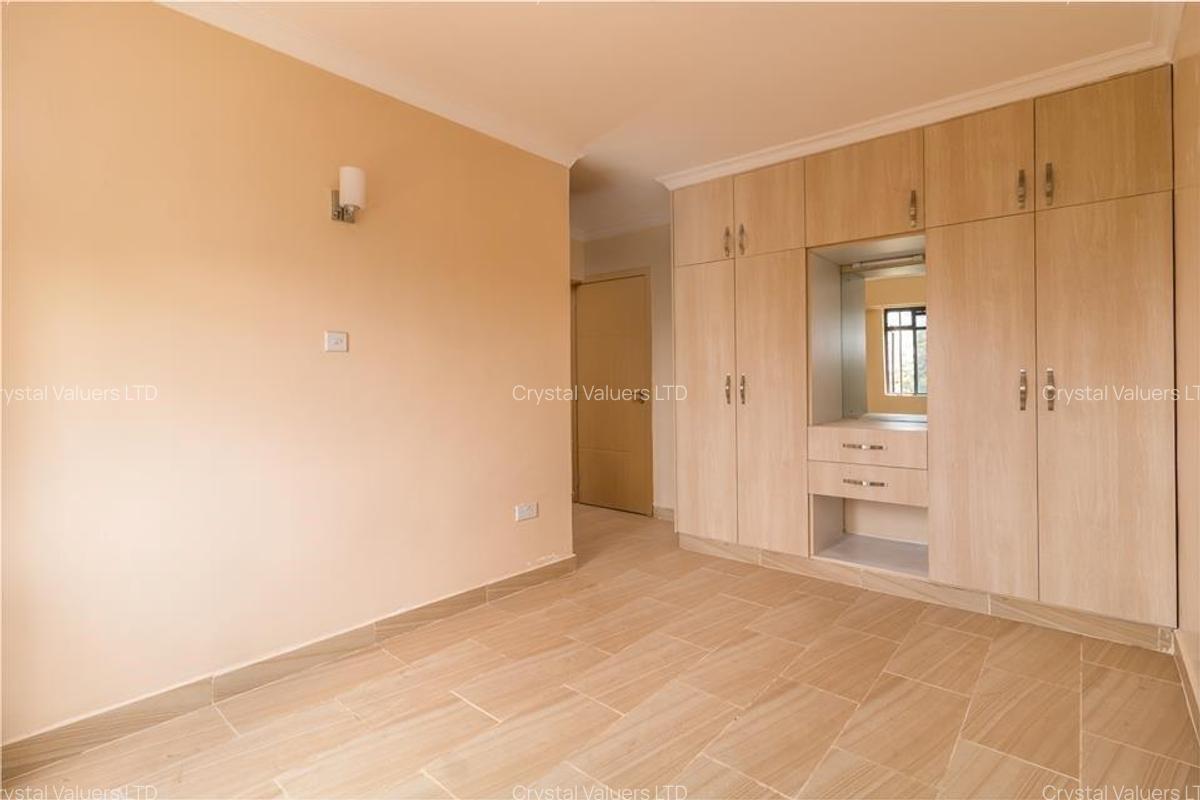2 Bed Apartment with En Suite in Naivasha Road - 5