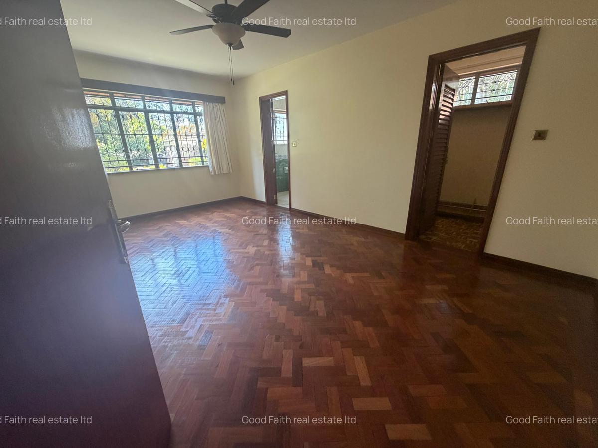 6 Bed House with En Suite in Runda - 8