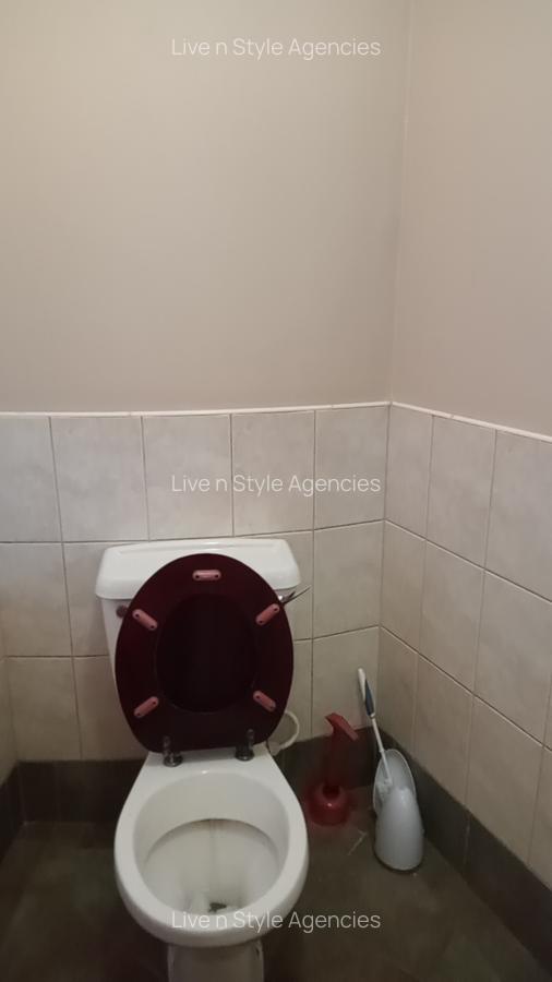 4 Bed House with En Suite in Runda - 8