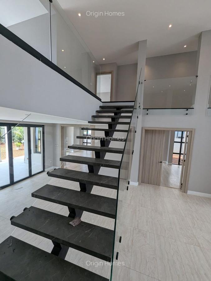 4 Bed Townhouse with En Suite at Runda - 2