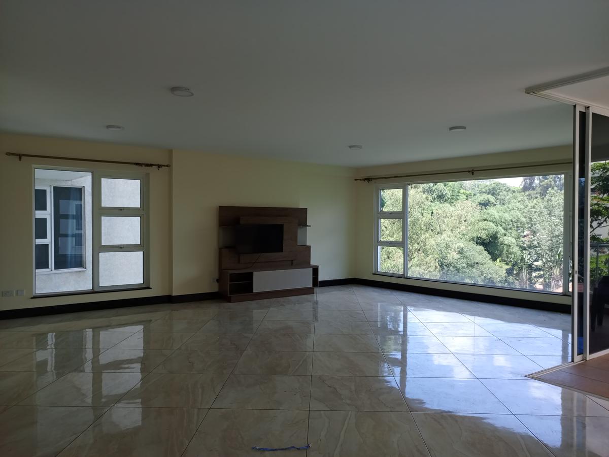 4 Bed Apartment with En Suite in General Mathenge - 8